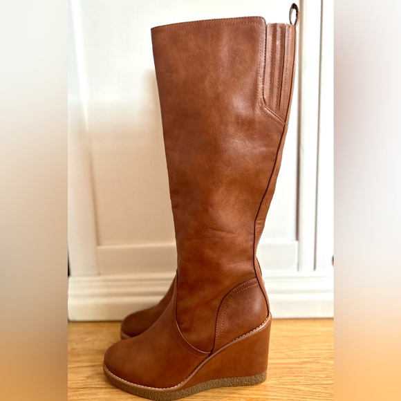 NWOT Zodiac Iggy Knee High Wedge Boot Size: 8.5 Color: Cognac - Picture 9 of 14